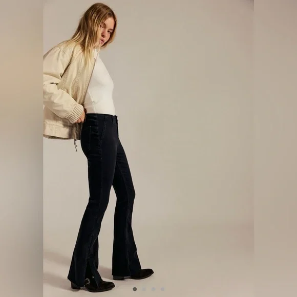 Free People We The Free Level Up Slit Slim Flare Jeans Black Size 29 - Picture 4 of 8